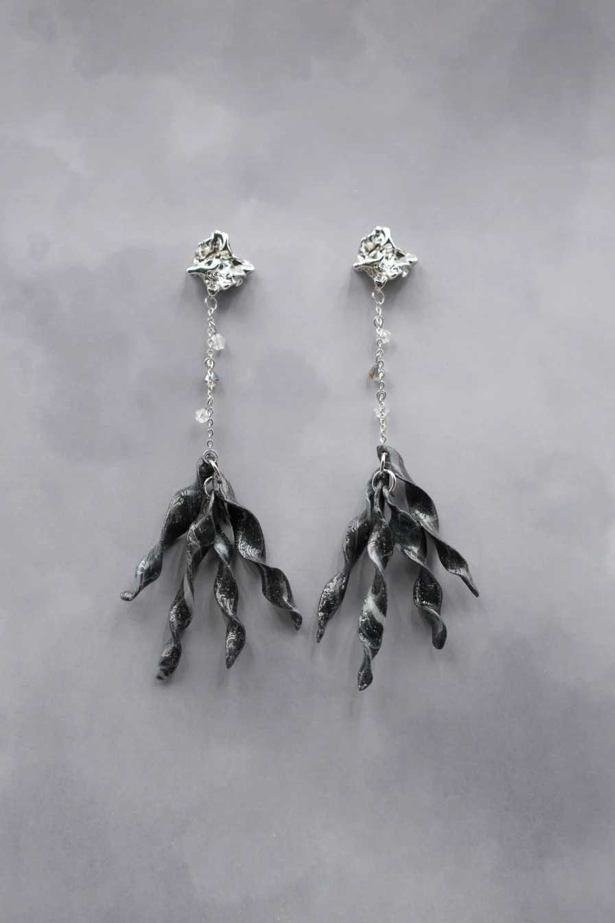 Inner Quest - Ponder's Plume Earrings