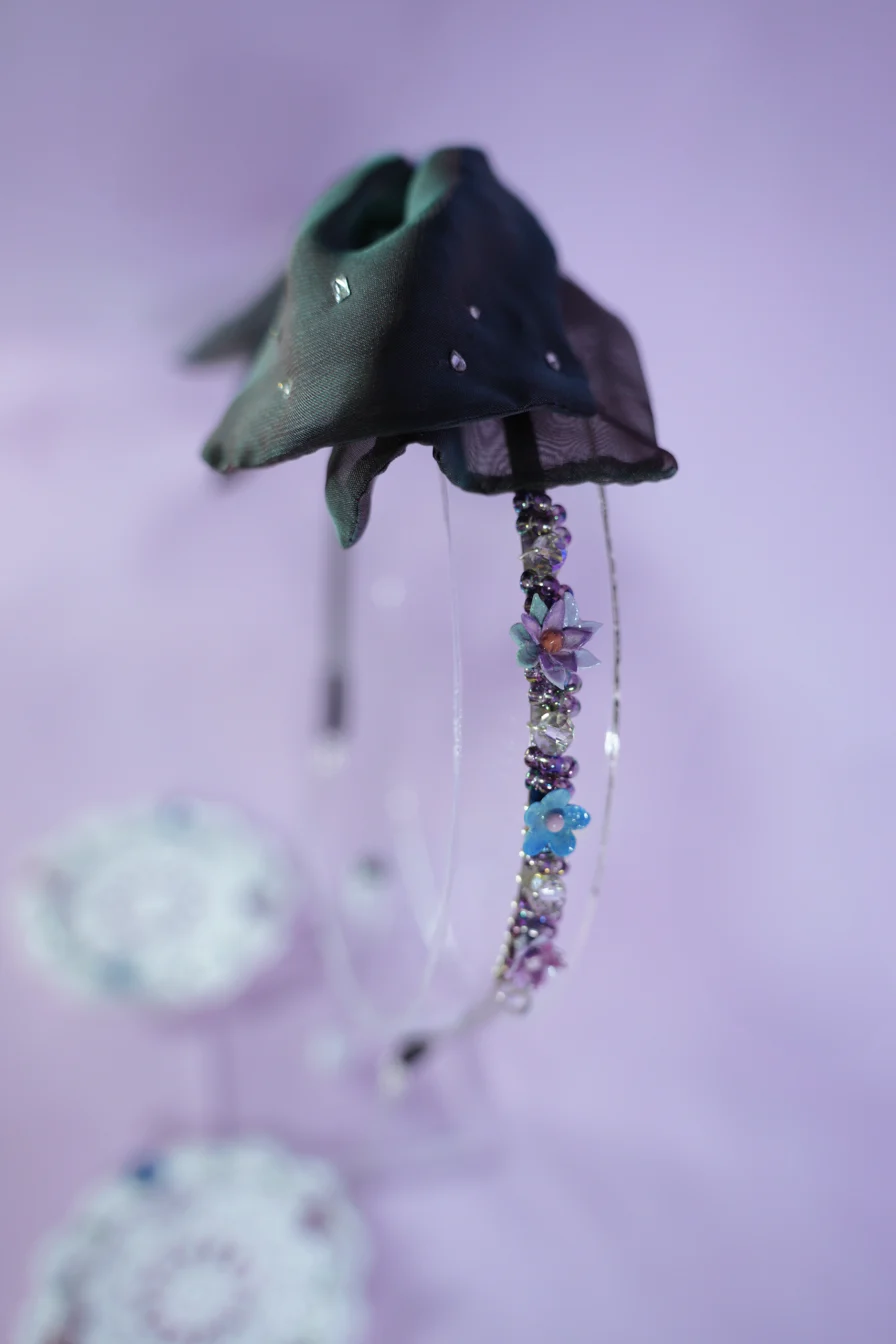 Mysterious Night - Gleaming Garland Headband – Bild 5